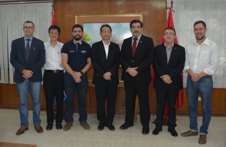 Visita de una delegación de la Agencia Espacial del Paraguay