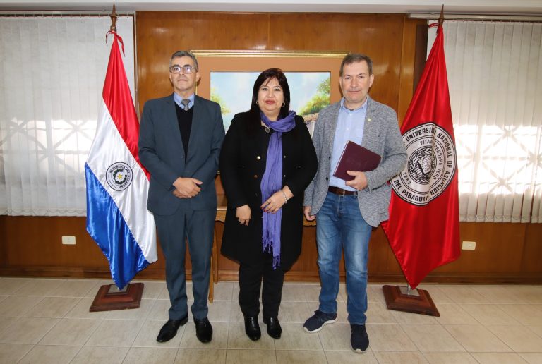 Visita protocolar del nuevo agregado cultural de la Embajada de Italia a la UNA