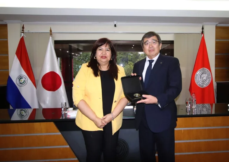 Comitiva japonesa visitó la UNA para potenciar histórico convenio en áreas de agro y veterinaria