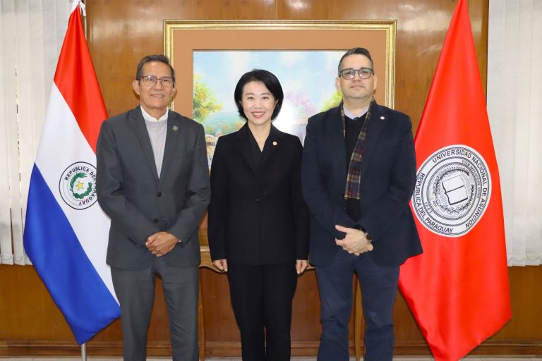 Académica de la Universidad Católica de Daegu, Corea, visitó la UNA con miras a iniciar vínculos oficiales
