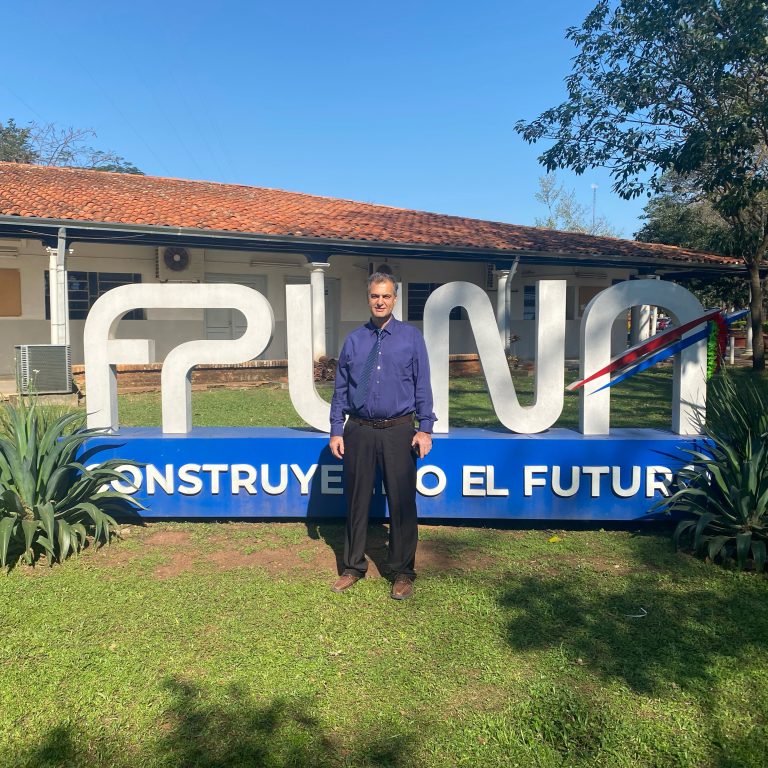 Visita de docente extranjero